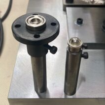 ハトメ用コマのホルダー